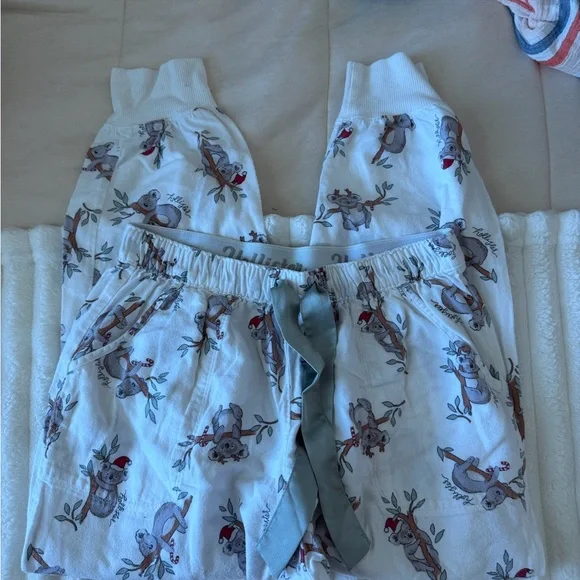 Hollister Koala Print Pajama Pants - Picture 3 of 4